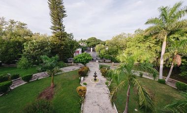 Exclusiva Quinta Histórica en venta en Mérida, ideal para hotel boutique.