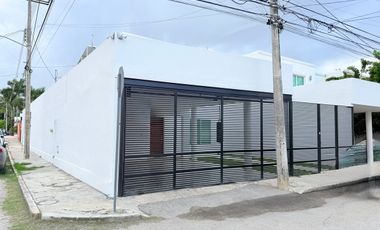 Casa en venta en esquina Mérida Yucatán, San Antonio Cinta