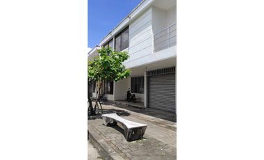 SE VENDE CONJUNTO DE APARTAMENTO+LOCAL EN ZONA CENTRO DE MONTERIA