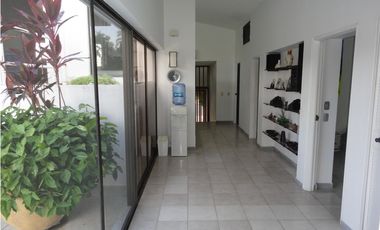 Casa Amoblada en arriendo Girardot Condominio campestre El Peñón