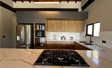Casa Amoblada en Arriendo en El Retiro sector Pantanillo