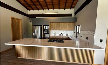 Casa Amoblada en Arriendo en El Retiro sector Pantanillo