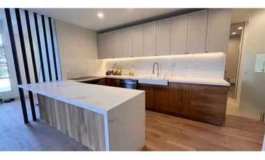 VENTA DE CASA EN EL POBLADO LOS BALSOS REMODELADA.