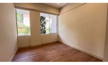 VENTA DE CASA EN EL POBLADO LOS BALSOS REMODELADA.