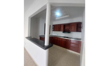 APARTAMENTO EN ARRIENDO B/ URBINA
