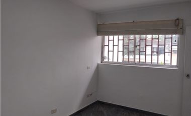 ARRIENDO CASA COMERCIAL EN LA FLORESTA