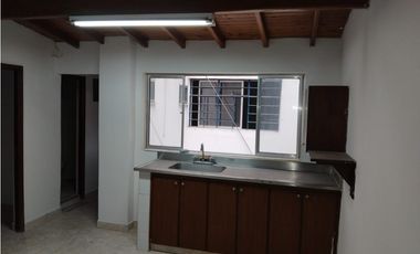 ARRIENDO CASA COMERCIAL EN LA FLORESTA