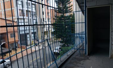 ARRIENDO CASA COMERCIAL EN LA FLORESTA