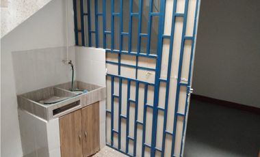 ARRIENDO CASA COMERCIAL EN LA FLORESTA