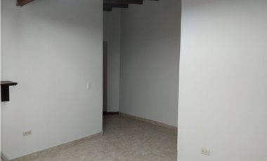ARRIENDO CASA COMERCIAL EN LA FLORESTA