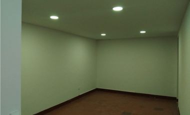 ARRIENDO CASA COMERCIAL EN LA FLORESTA