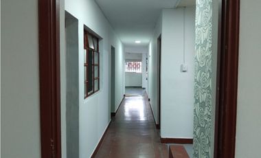 ARRIENDO CASA COMERCIAL EN LA FLORESTA