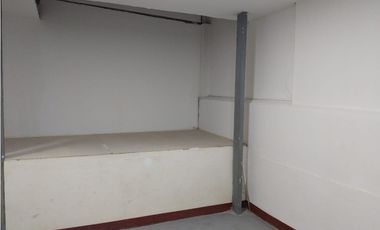 ARRIENDO CASA COMERCIAL EN LA FLORESTA