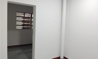 ARRIENDO CASA COMERCIAL EN LA FLORESTA