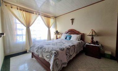 ACSI 1327. Casa en Venta Alicante, Mosquera, Cund.