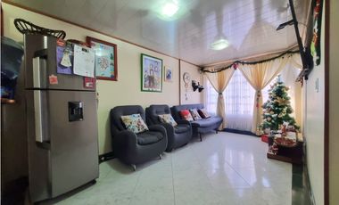 ACSI 1327. Casa en Venta Alicante, Mosquera, Cund.