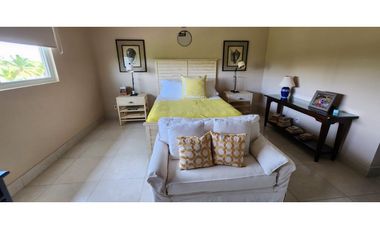 Casa de Lujo en Venta en Buenaventura Frente a la Laguna | JAC-M