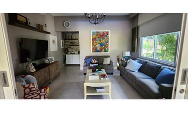 Casa de Lujo en Venta en Buenaventura Frente a la Laguna | JAC-M