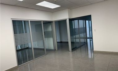 Alquiler de oficina en edificio Global Bank, Calle 50