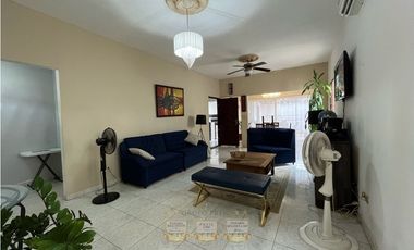 Venta de casa en Praderas de San Antonio 4 habitaciones