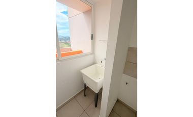 Se vende apartamento en El Crisol cerca de la estación del Metro