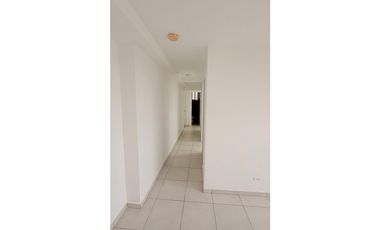 Se vende apartamento en El Crisol cerca de la estación del Metro