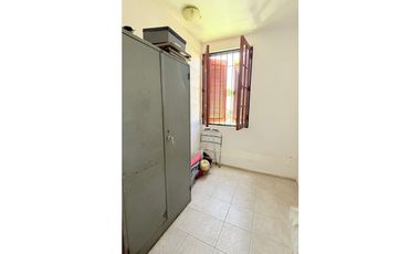 VENDO CASA TRES DORMITORIOS A METROS DE RECTA MARTINOLI