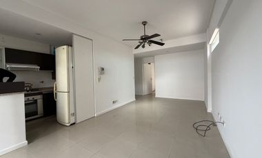 Alquiler  2 ambientes c/patio en Saavedra