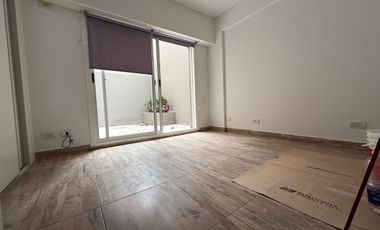 Alquiler  2 ambientes c/patio en Saavedra