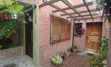 Casa PH en venta en Quilmes Este