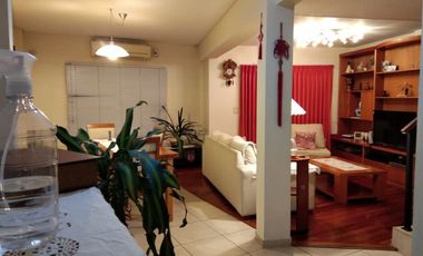 Triplex en venta en Ezpeleta Este