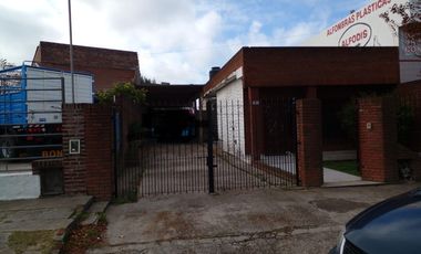 Galpón en venta de 150m2 ubicado en Otros Barrios