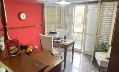 Piso en venta en Bernal Centro