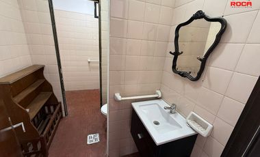 Propiedad en venta en esquina estratégica de San Pedrito