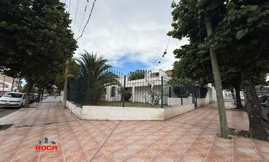 Propiedad en venta en esquina estratégica de San Pedrito