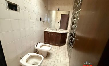 Propiedad en venta en esquina estratégica de San Pedrito