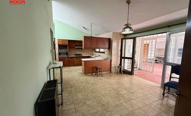 Propiedad en venta en esquina estratégica de San Pedrito