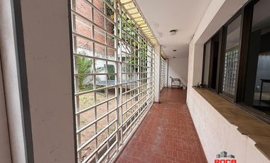 Propiedad en venta en esquina estratégica de San Pedrito