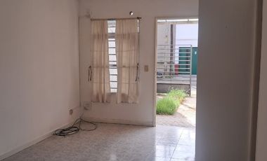Casa PH en alquiler en Haedo Centro Sur