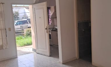 Casa PH en alquiler en Haedo Centro Sur