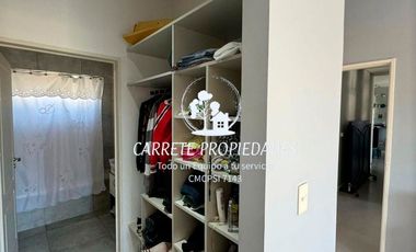 OPORTUNIDAD. Casa en venta de 4 dormitorios y pileta. Santa Guadalupe. Pilar.