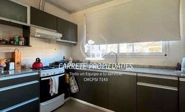 OPORTUNIDAD. Casa en venta de 4 dormitorios y pileta. Santa Guadalupe. Pilar.