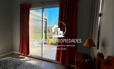 OPORTUNIDAD. Casa en venta de 4 dormitorios y pileta. Santa Guadalupe. Pilar.