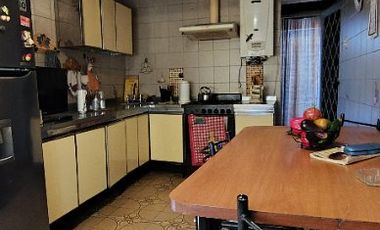 Casa PH en venta en Avellaneda Oeste