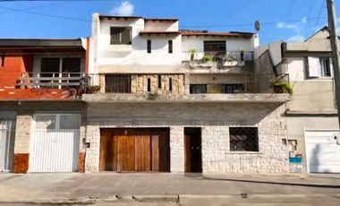 Casa PH en venta en Lomas del Mirador