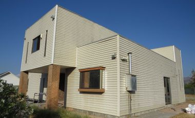 Casa en arriendo en TALAGANTE