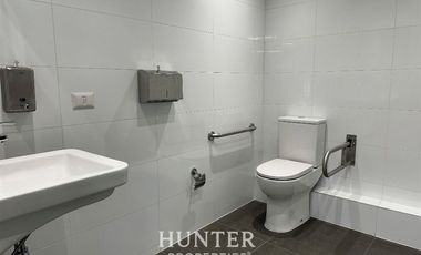 Oficina en Arriendo en Avda Santa Maria / Carolina Rabat