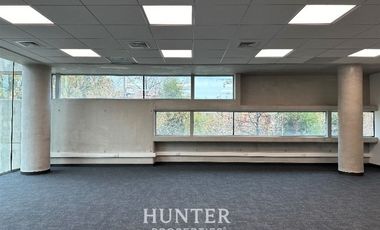 Oficina en Arriendo en Avda Santa Maria / Carolina Rabat