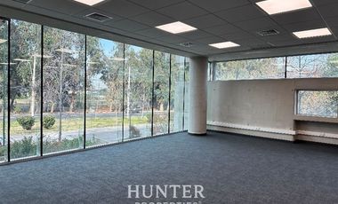 Oficina en Arriendo en Avda Santa Maria / Carolina Rabat