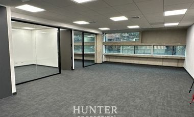 Oficina en Arriendo en Avda Santa Maria / Carolina Rabat